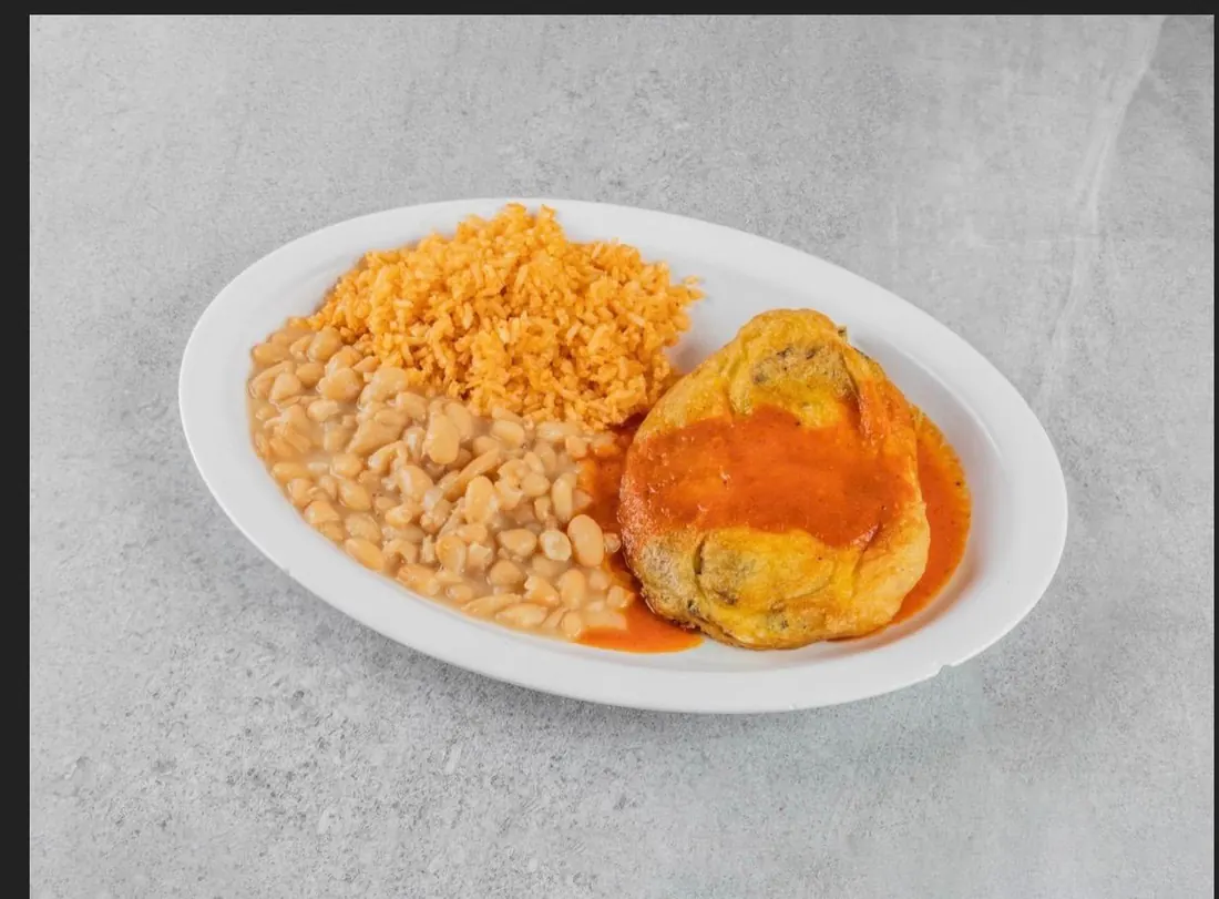 Chile relleno plate with rice and beans Chile relleno plate with rice and beans