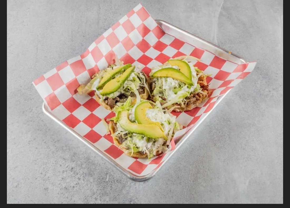 Sopes with avocado Sopes with avocado